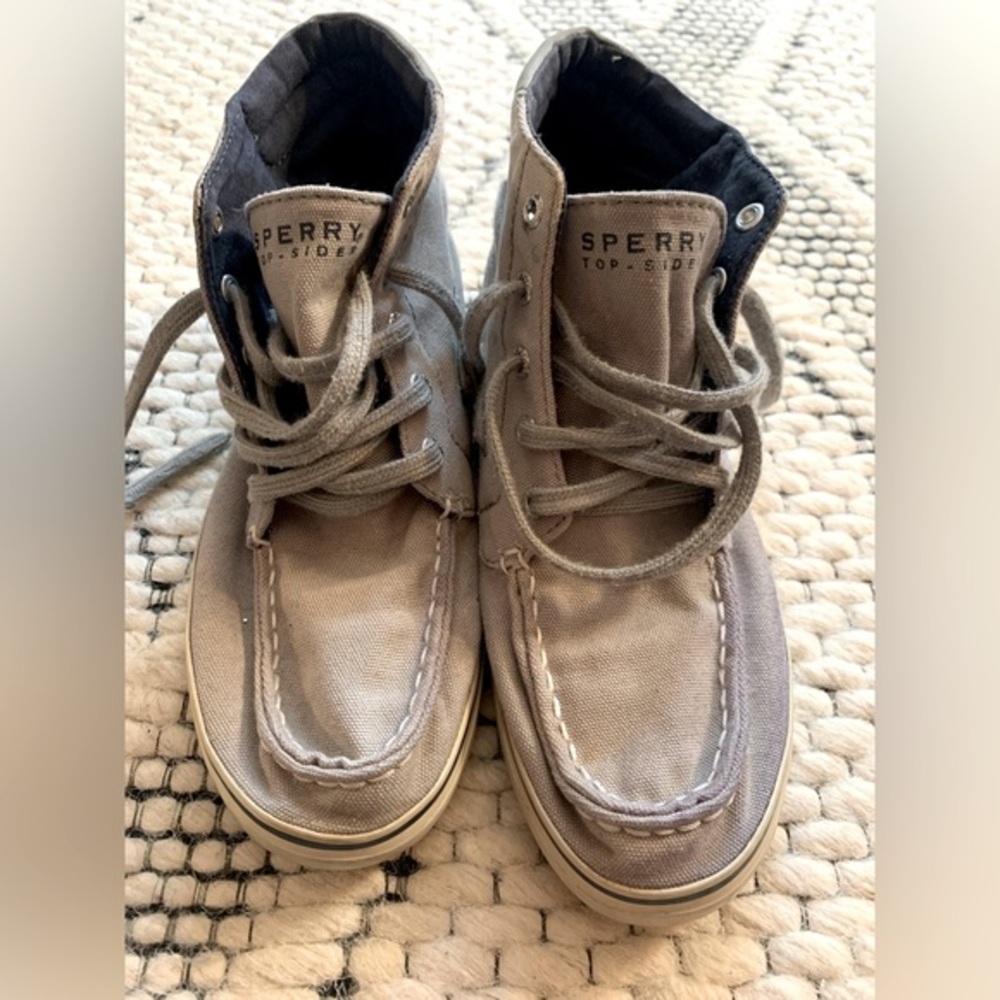 Sperry High Top Sneakers - size 6.5